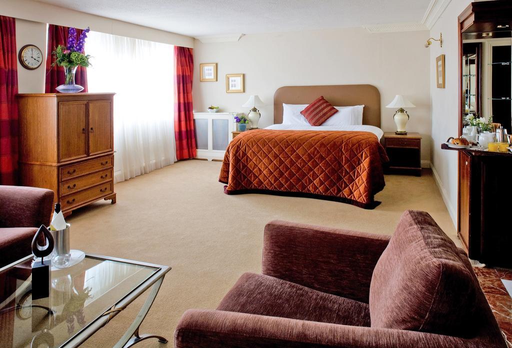 Clyde Court Hotel Dublin Room photo